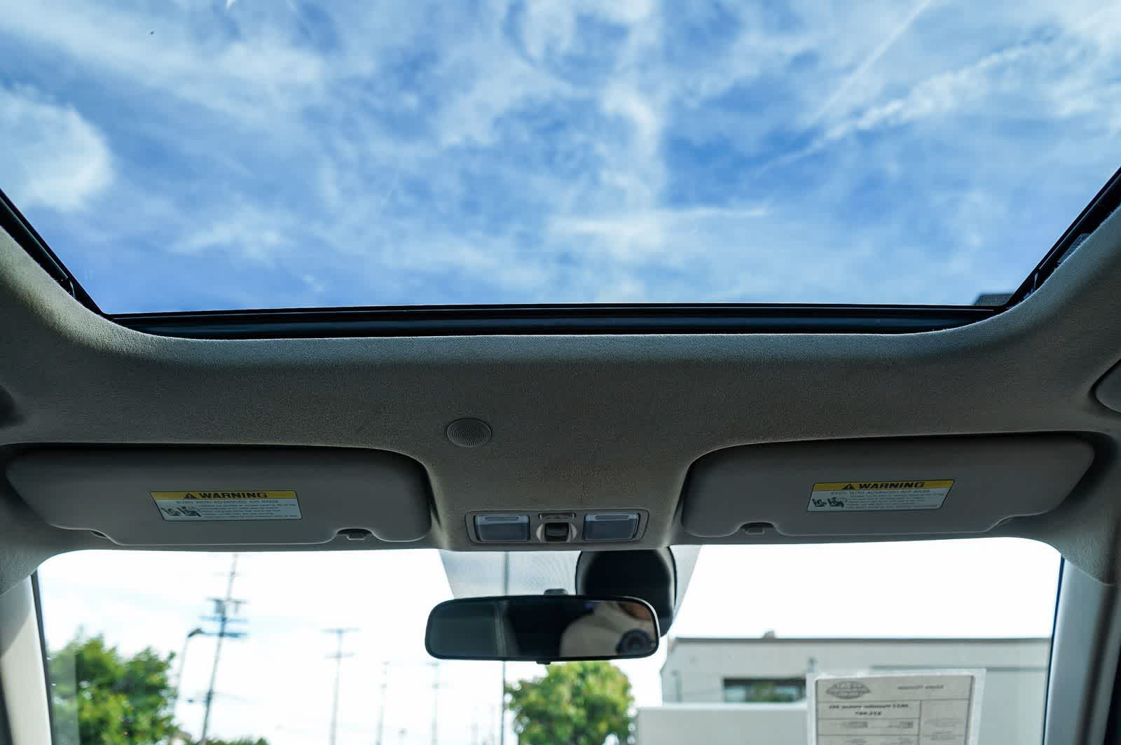 Thumbnail: 2022 Hyundai Venue - 17