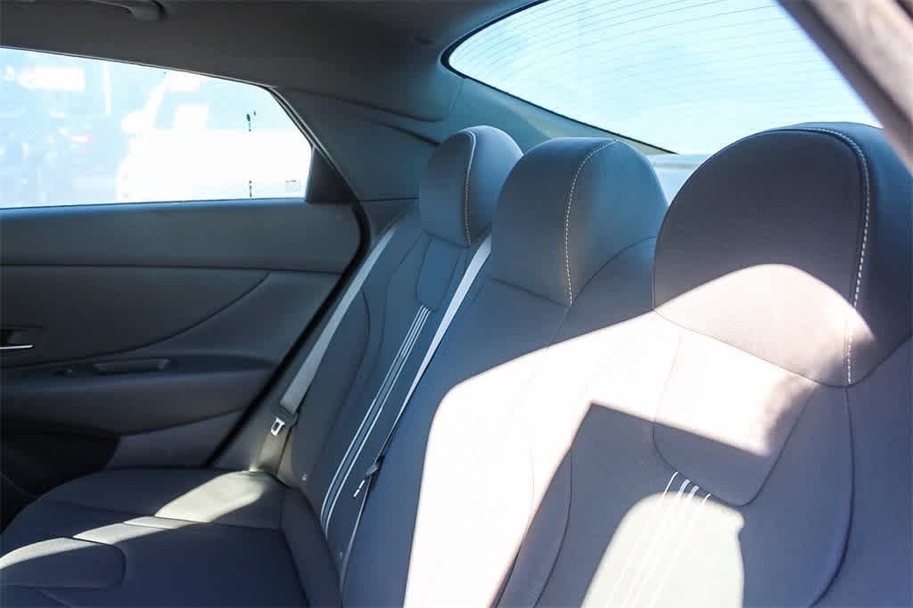 Thumbnail: 2023 Hyundai Elantra - 23