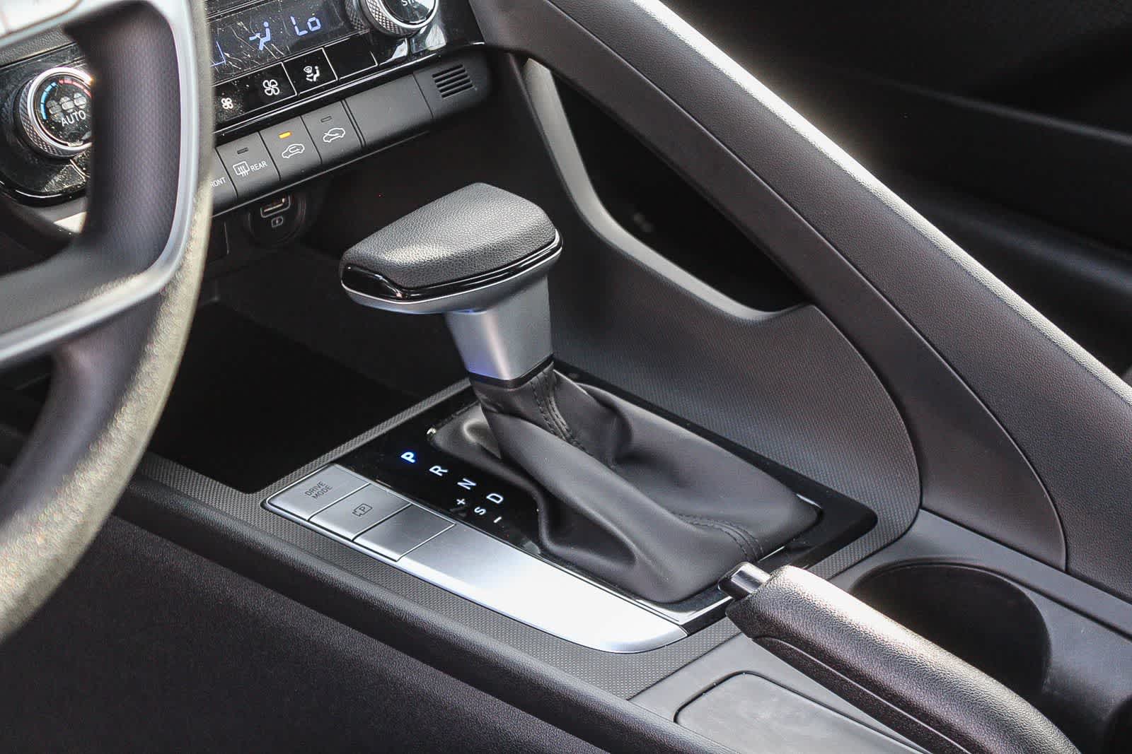 Thumbnail: 2023 Hyundai Elantra - 24