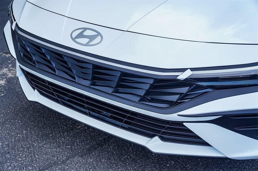Thumbnail: 2025 Hyundai Elantra - 8