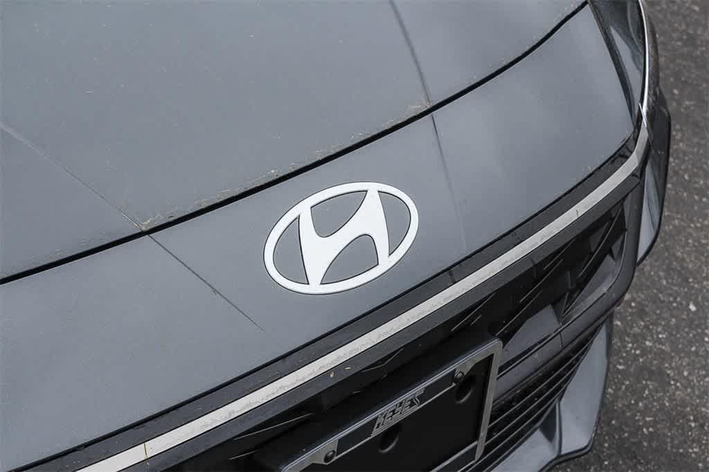 Thumbnail: 2025 Hyundai Elantra - 11