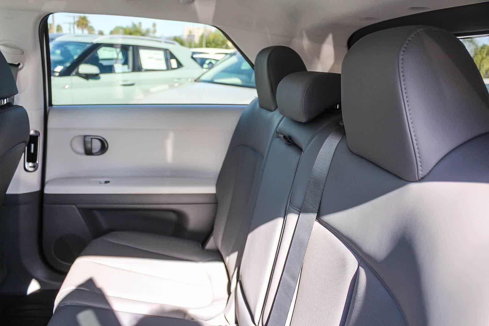 Thumbnail: 2026 Hyundai Ioniq 5 - 24