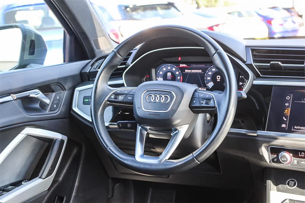 Thumbnail: 2021 Audi Q3 - 18