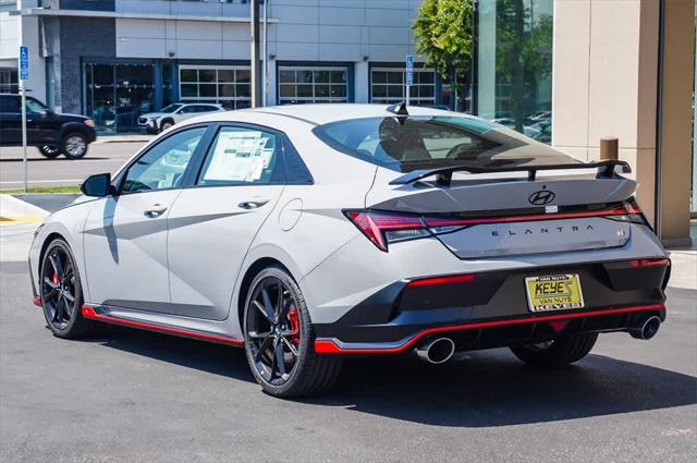 2025 Hyundai Elantra SE 2