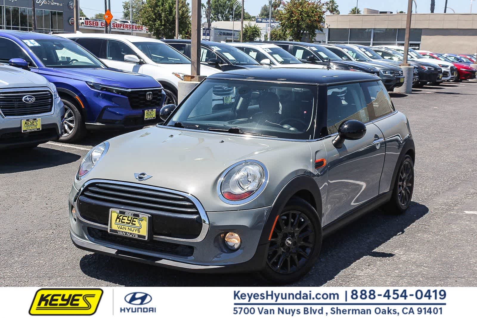 2017 MINI Cooper Hardtop 2 Door -
                  Van Nuys, CA