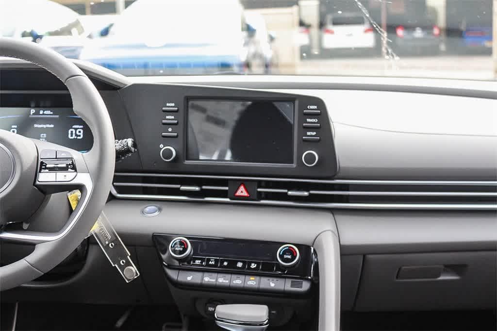 Thumbnail: 2026 Hyundai Elantra - 15