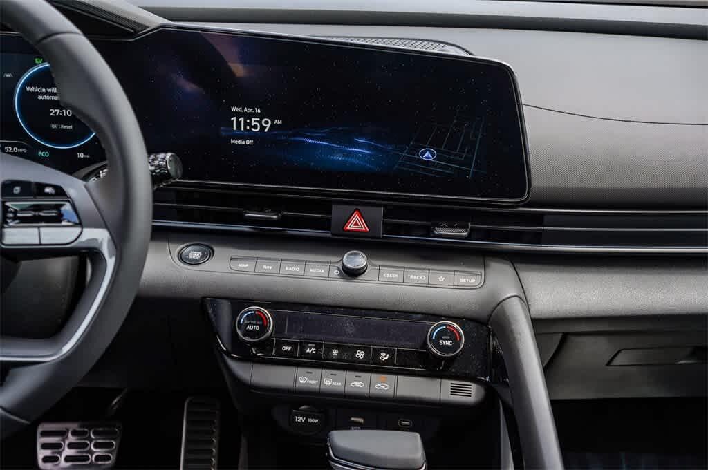 Thumbnail: 2025 Hyundai Elantra - 15