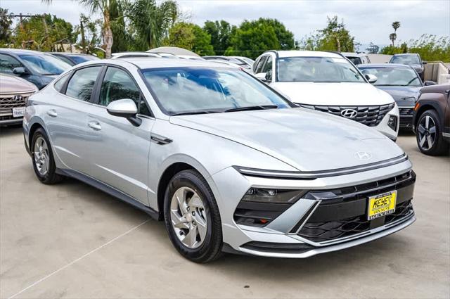 2025 Hyundai Sonata SE 3