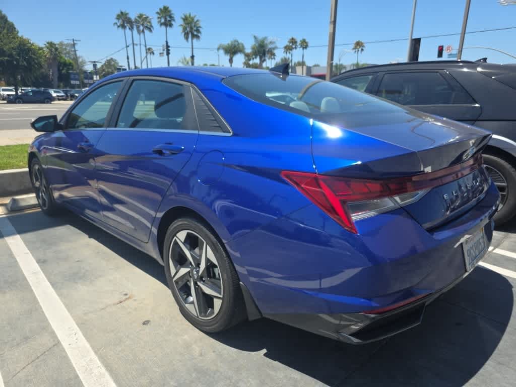 Thumbnail: 2023 Hyundai Elantra - 17