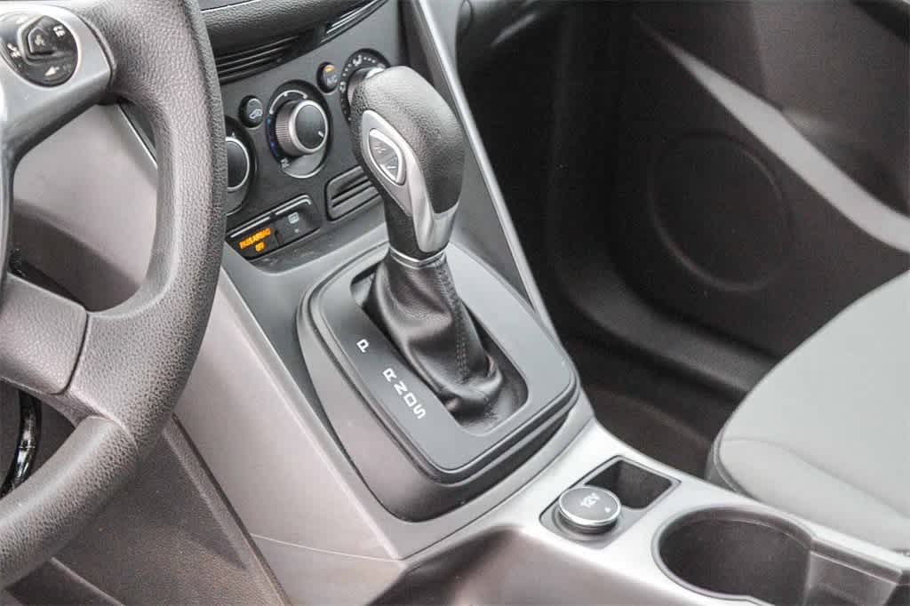 Thumbnail: 2015 Ford Escape - 23