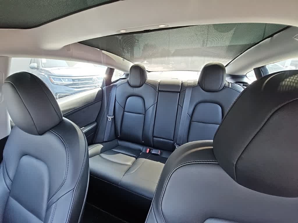 Thumbnail: 2020 Tesla Model 3 - 21