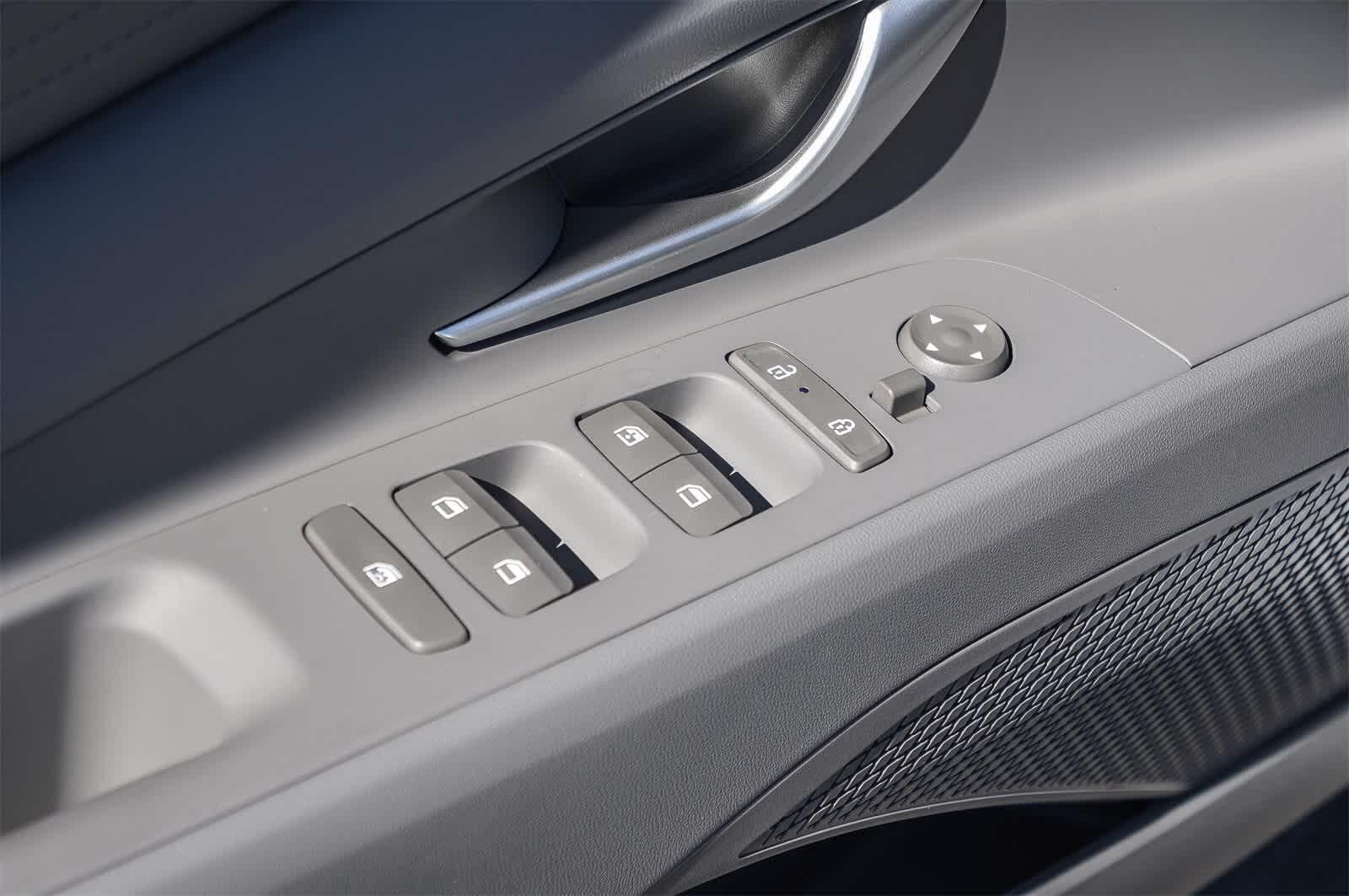 Thumbnail: 2025 Hyundai Elantra - 29