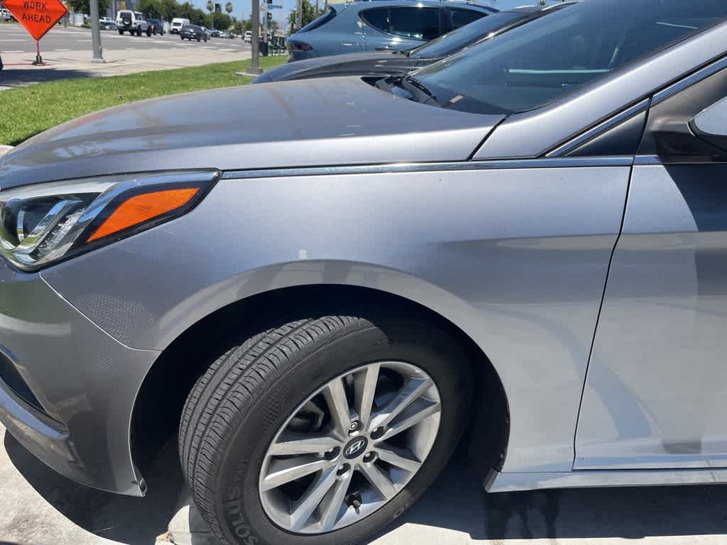 Thumbnail: 2016 Hyundai Sonata - 1