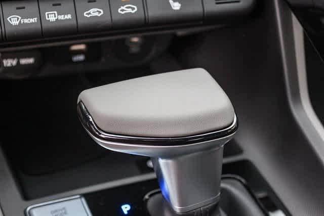 Thumbnail: 2025 Hyundai Elantra - 23