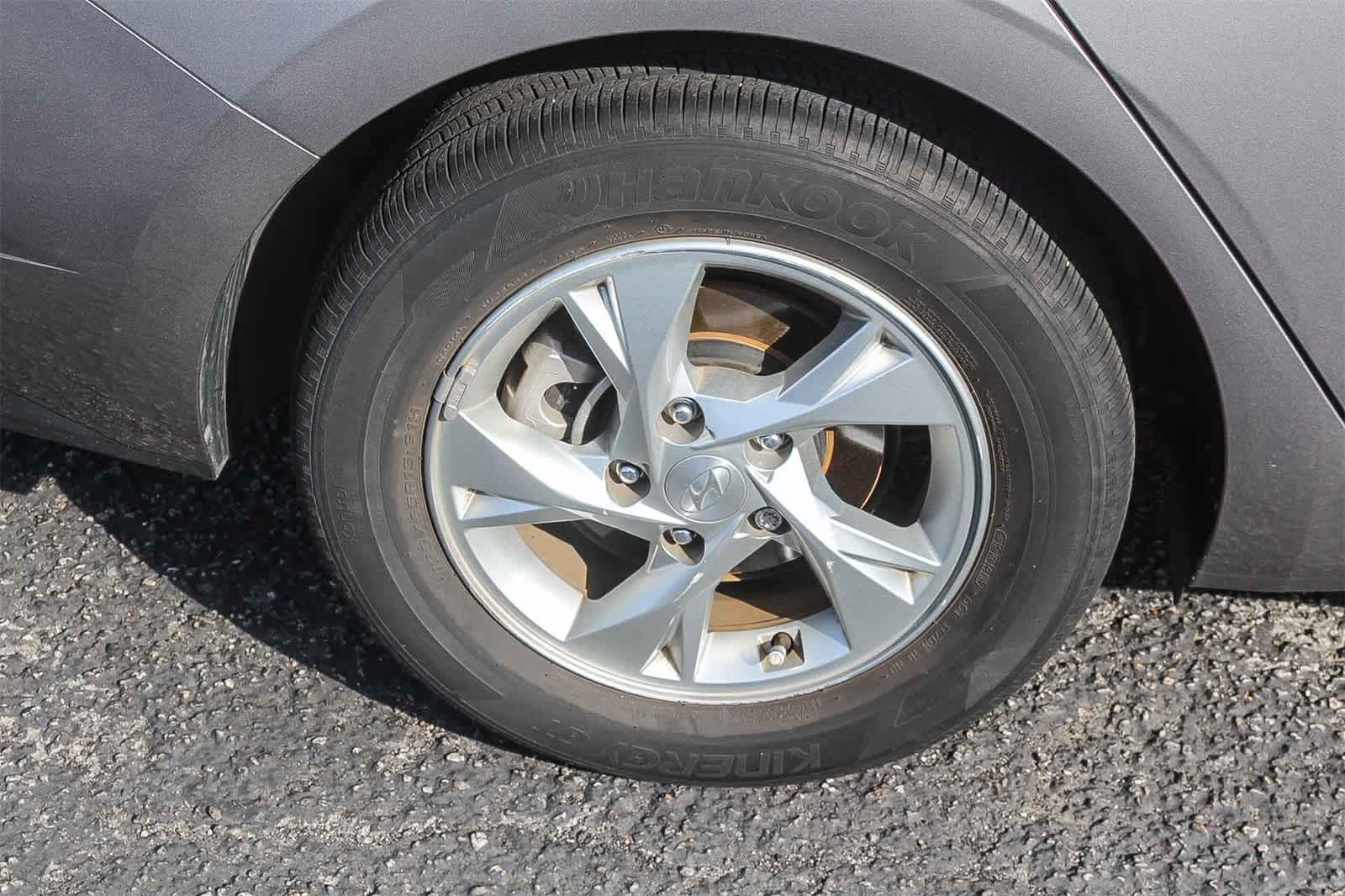 Thumbnail: 2023 Hyundai Elantra - 11