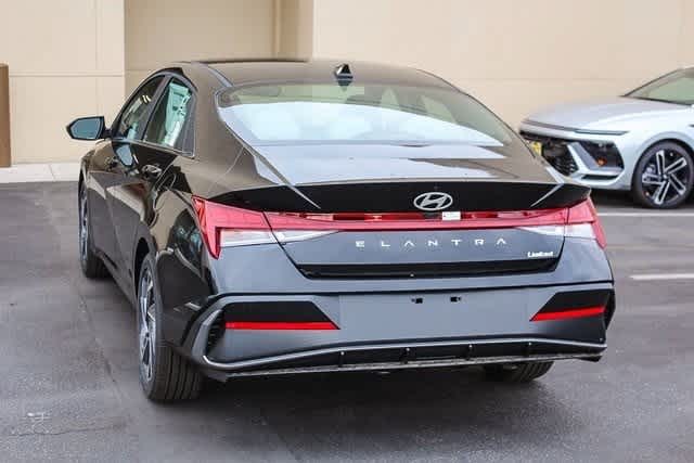 Thumbnail: 2025 Hyundai Elantra - 6