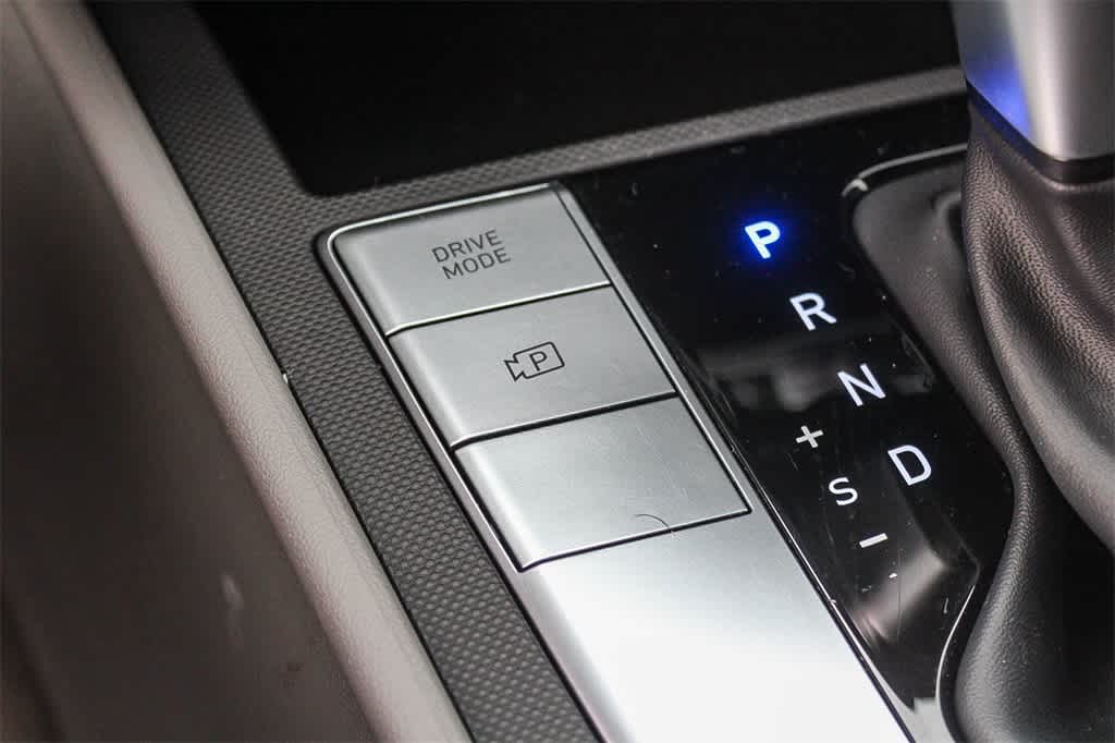 Thumbnail: 2023 Hyundai Elantra - 34
