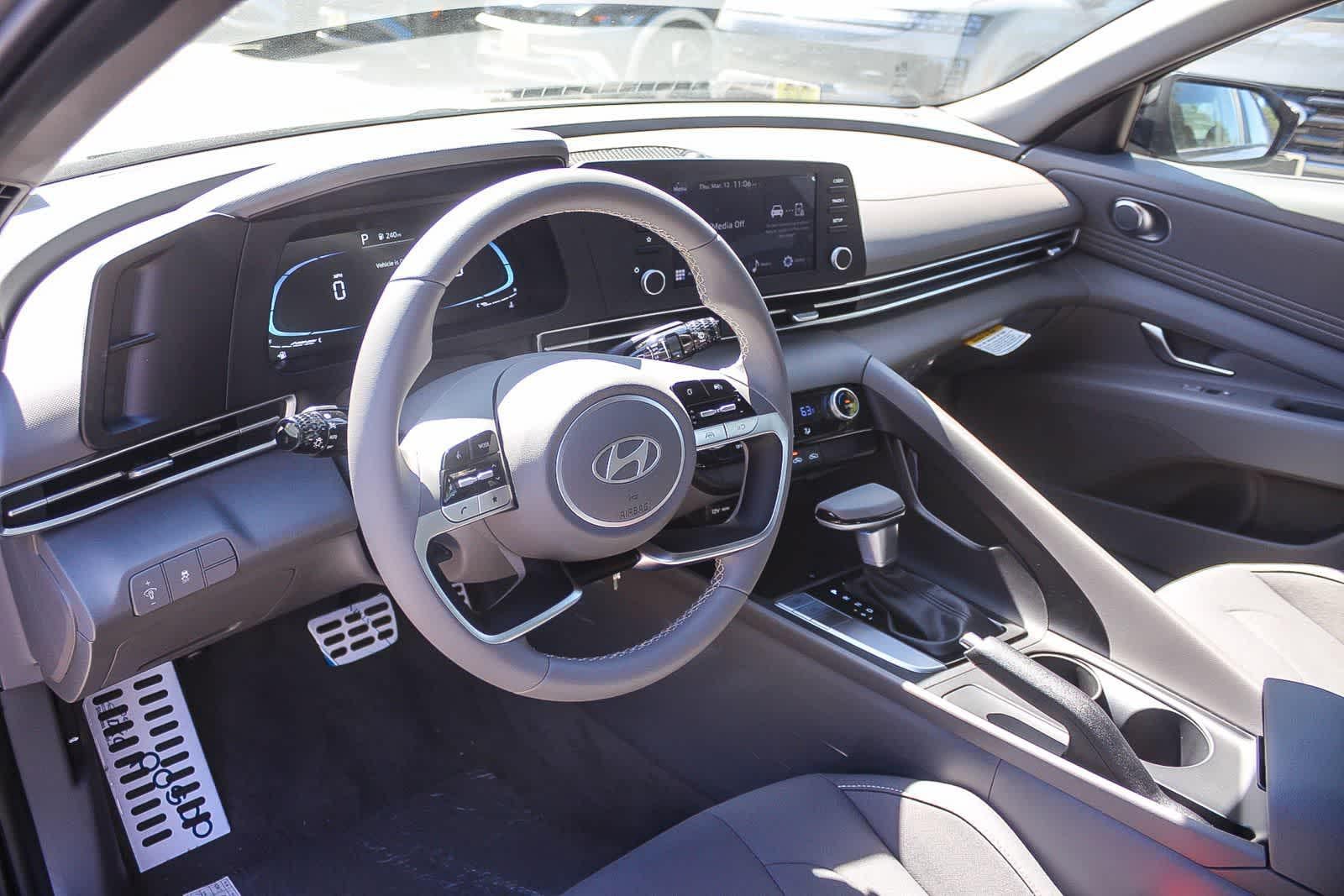 Thumbnail: 2026 Hyundai Elantra - 23