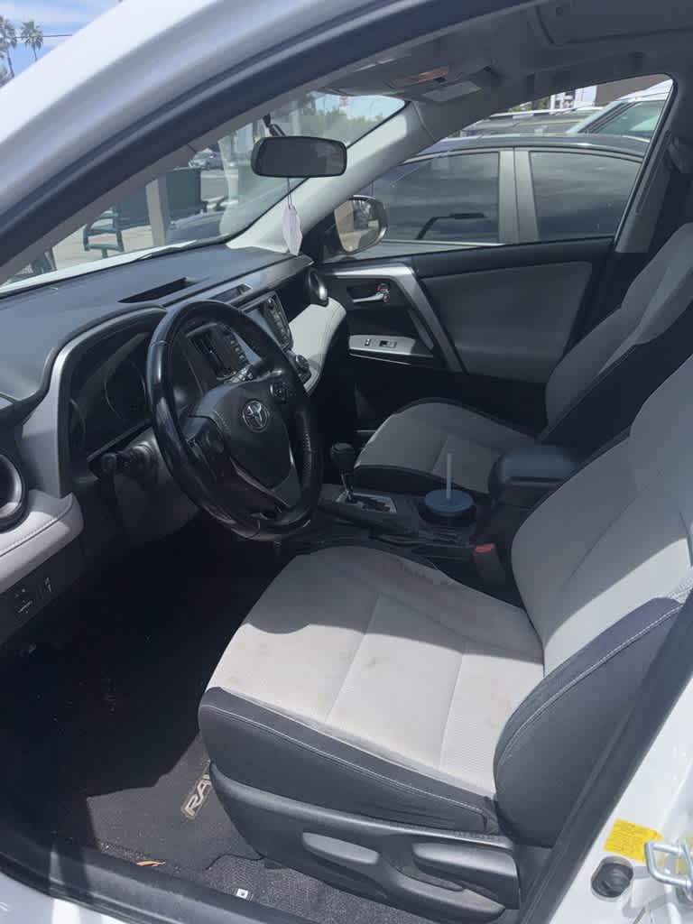 Thumbnail: 2016 Toyota RAV4 - 2