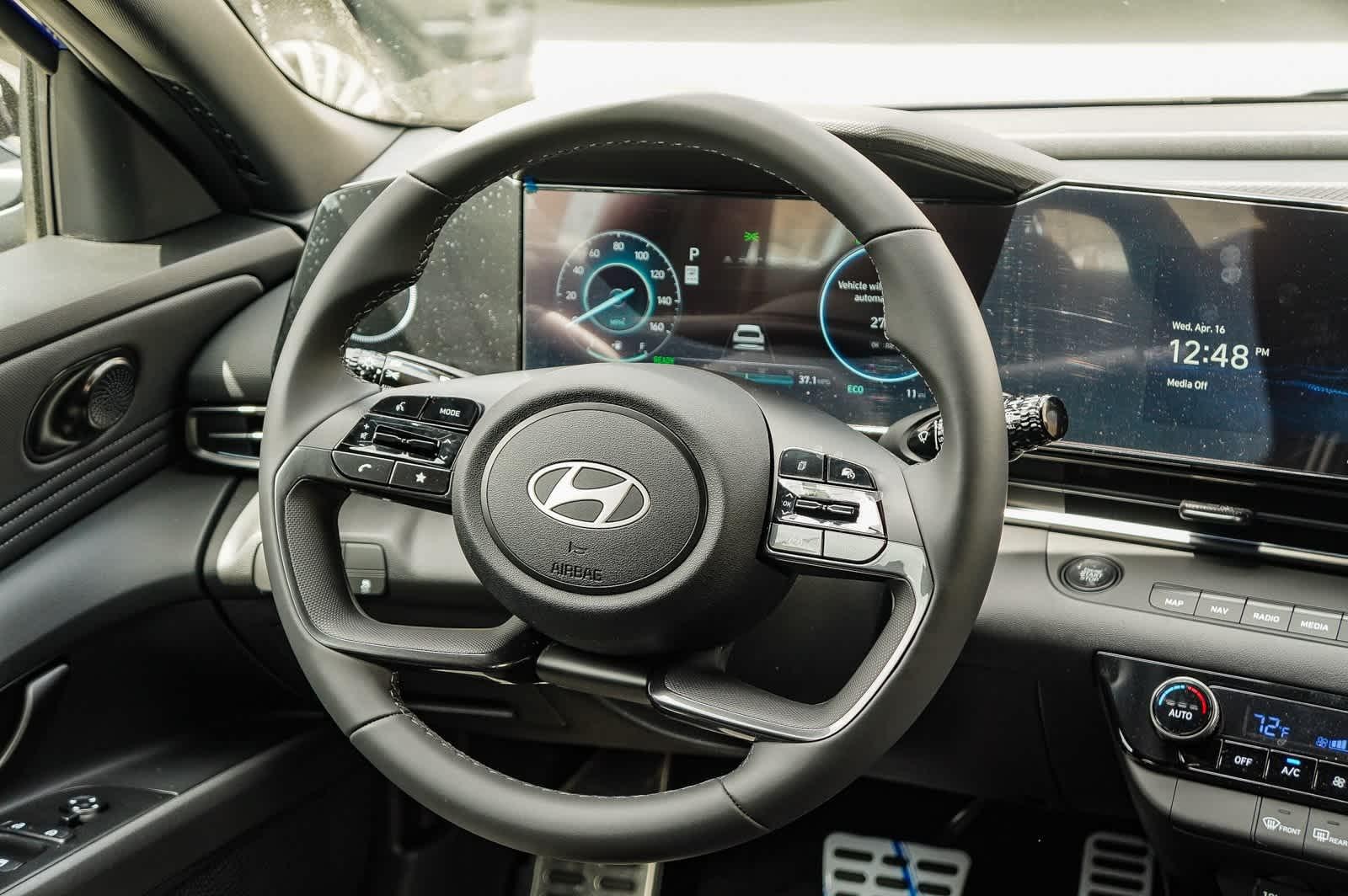 Thumbnail: 2025 Hyundai Elantra - 18