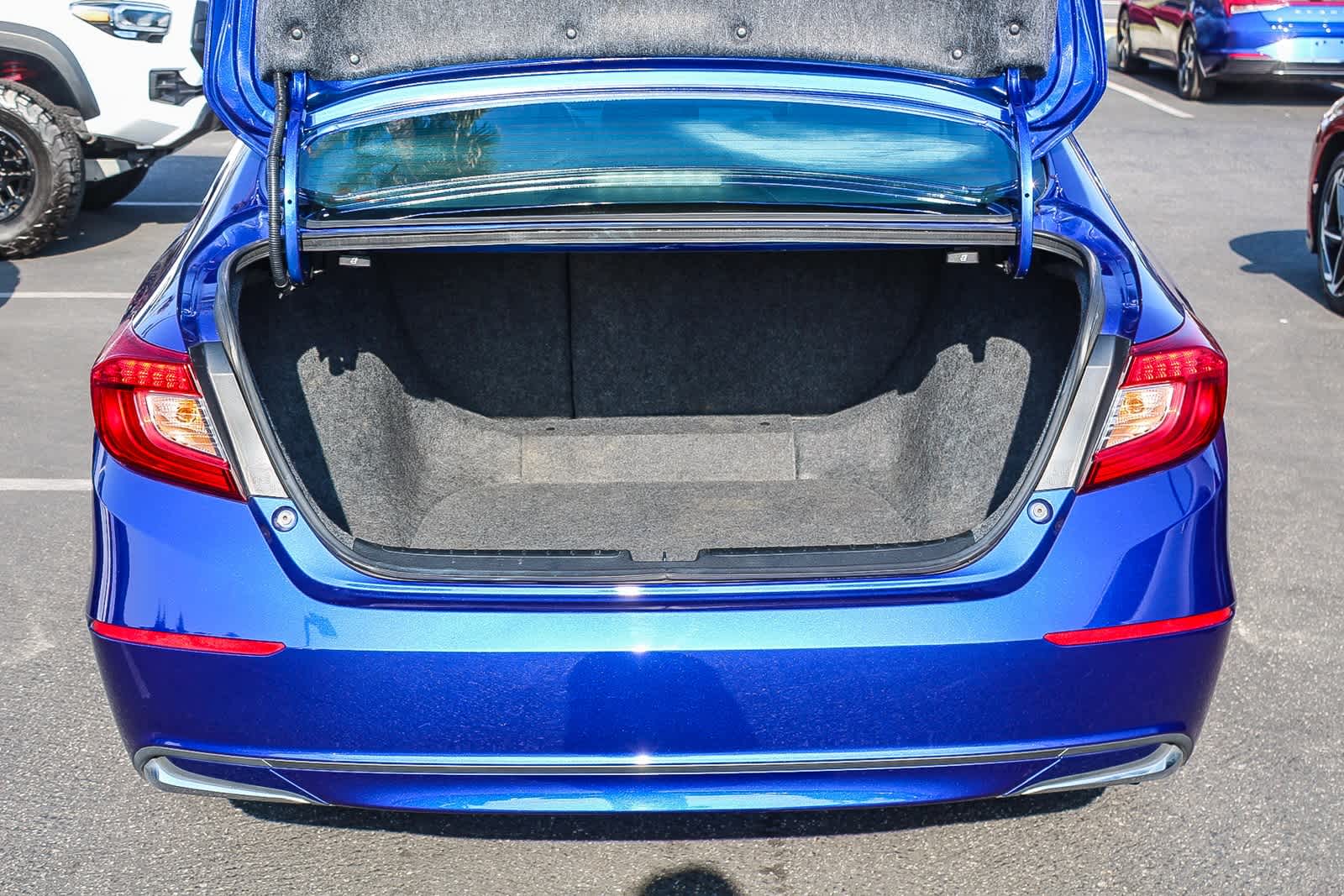 Thumbnail: 2022 Honda Accord - 31