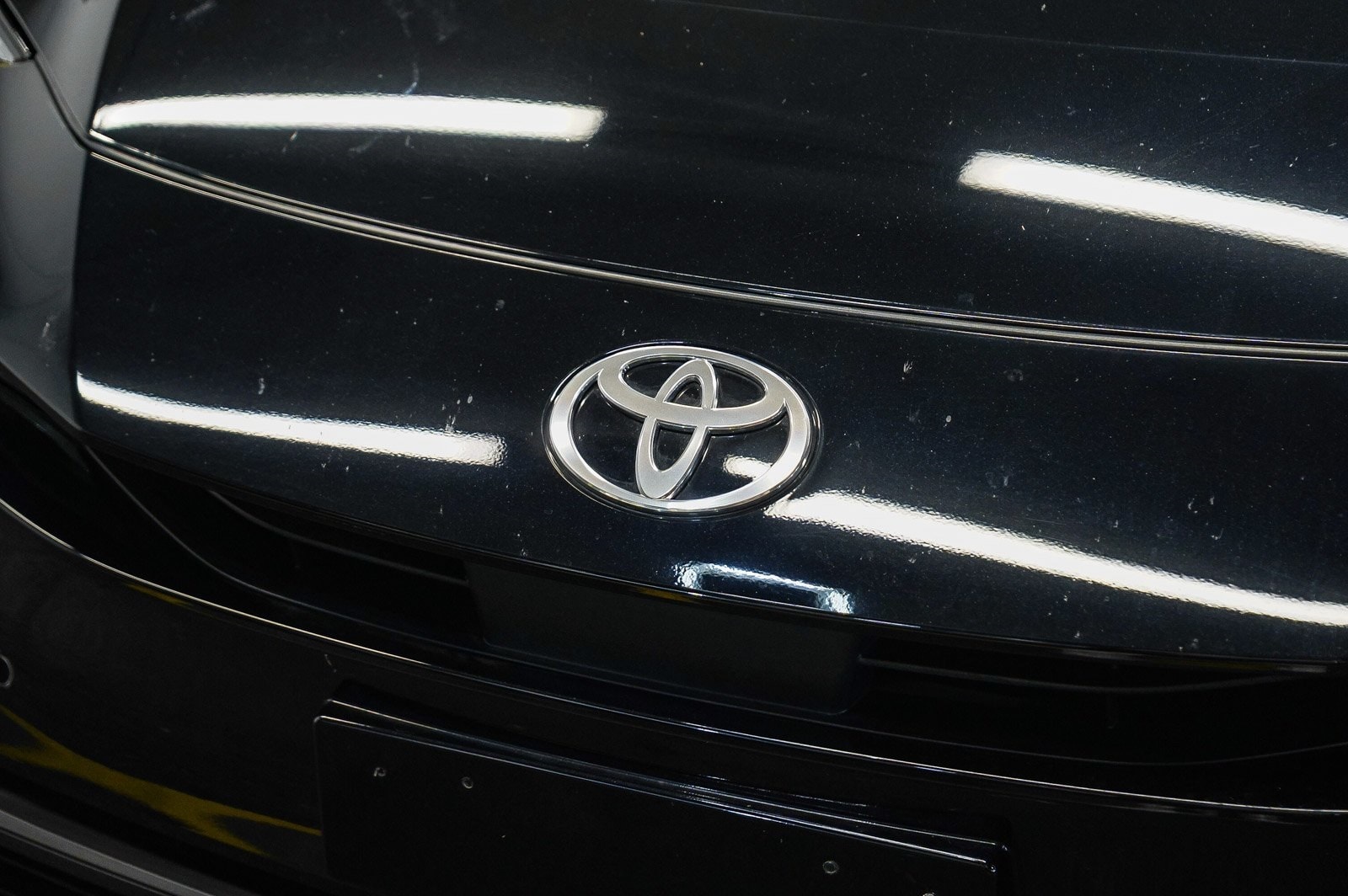 Thumbnail: 2023 Toyota Prius - 8