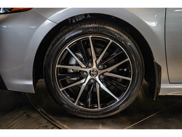 2024 Toyota Camry SE 9