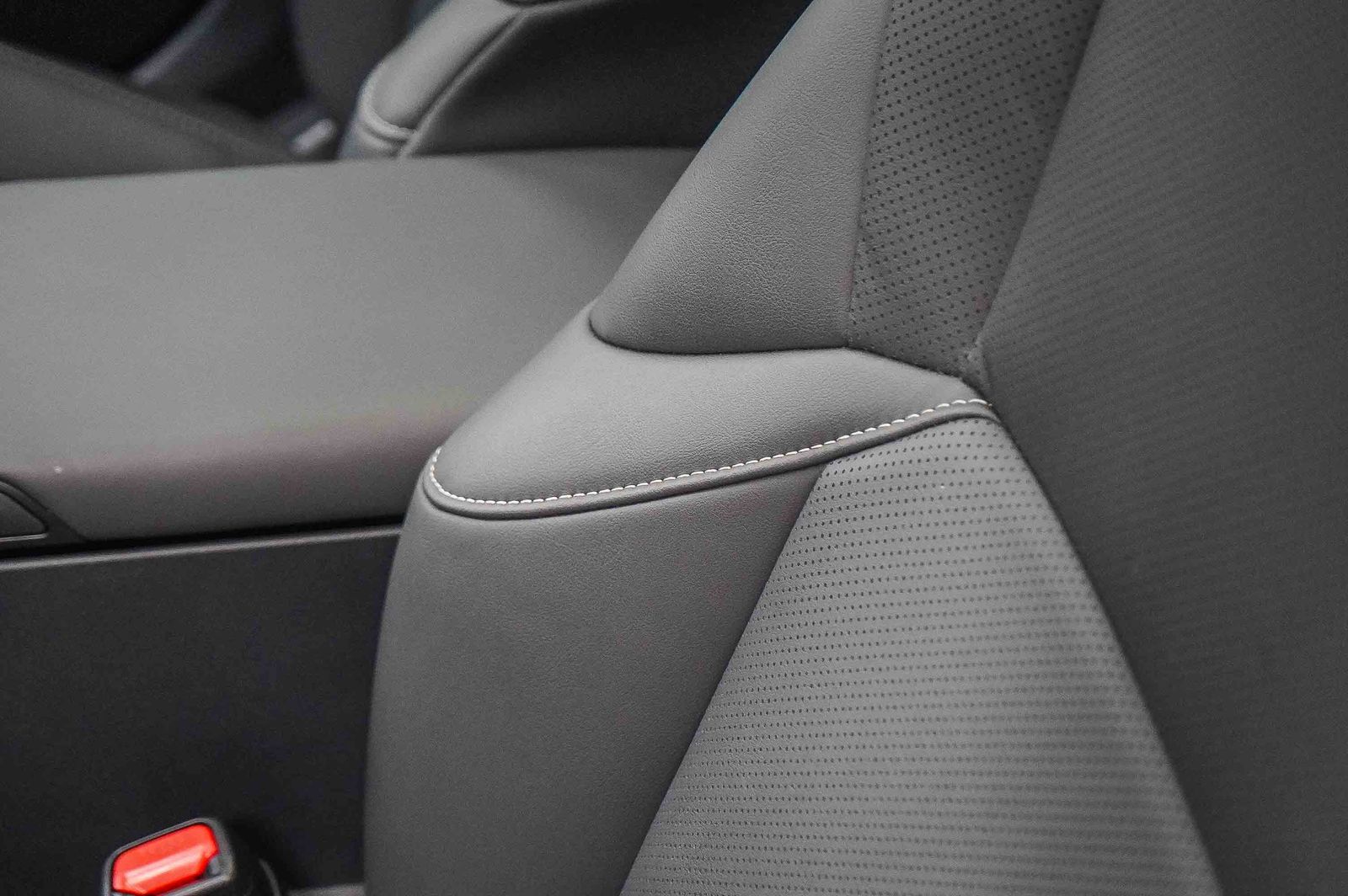 Thumbnail: 2025 Lexus ES - 20