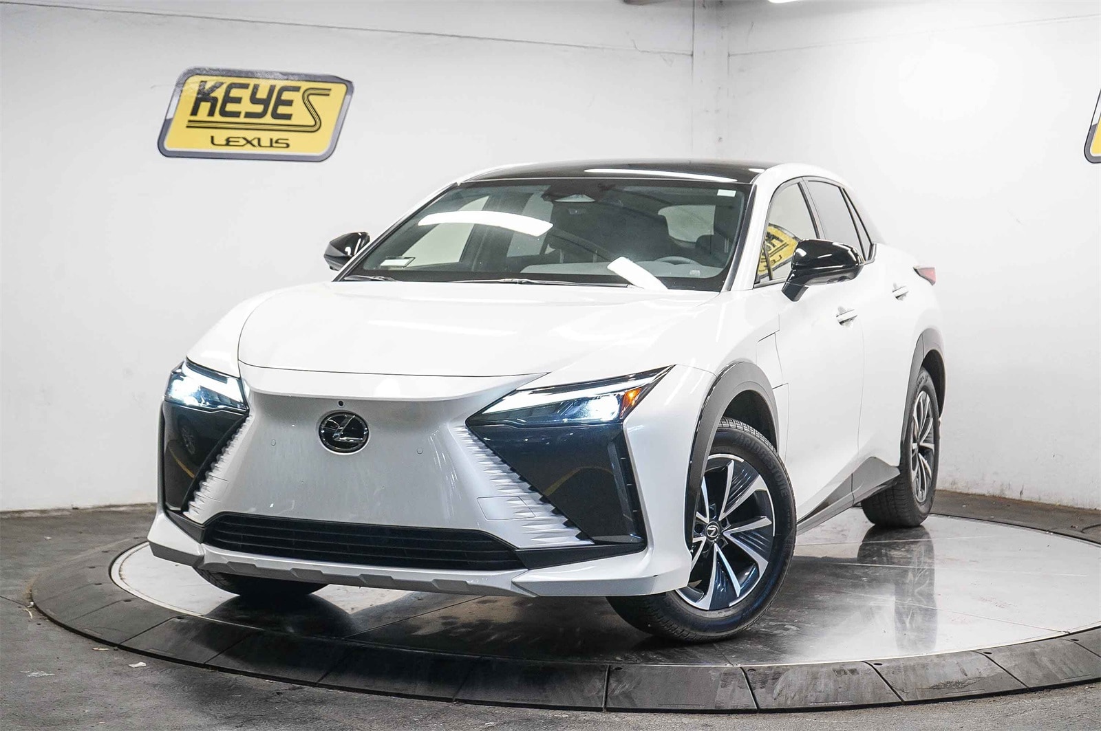 2025 Lexus RZ 450e -
                  Van Nuys, CA