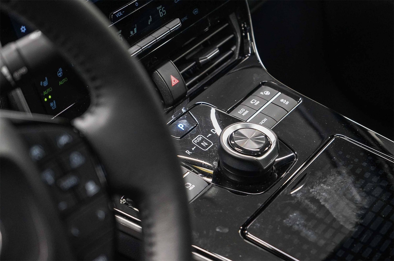 Thumbnail: 2024 Toyota bZ4X - 24