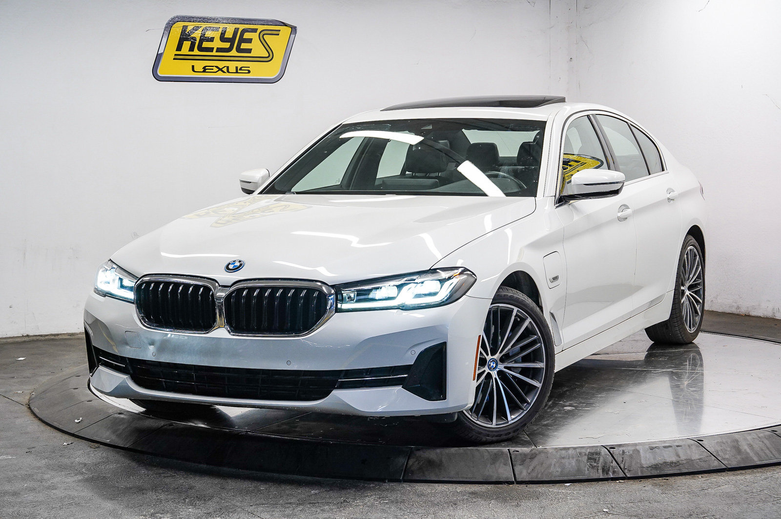 2023 BMW 5 Series 530e