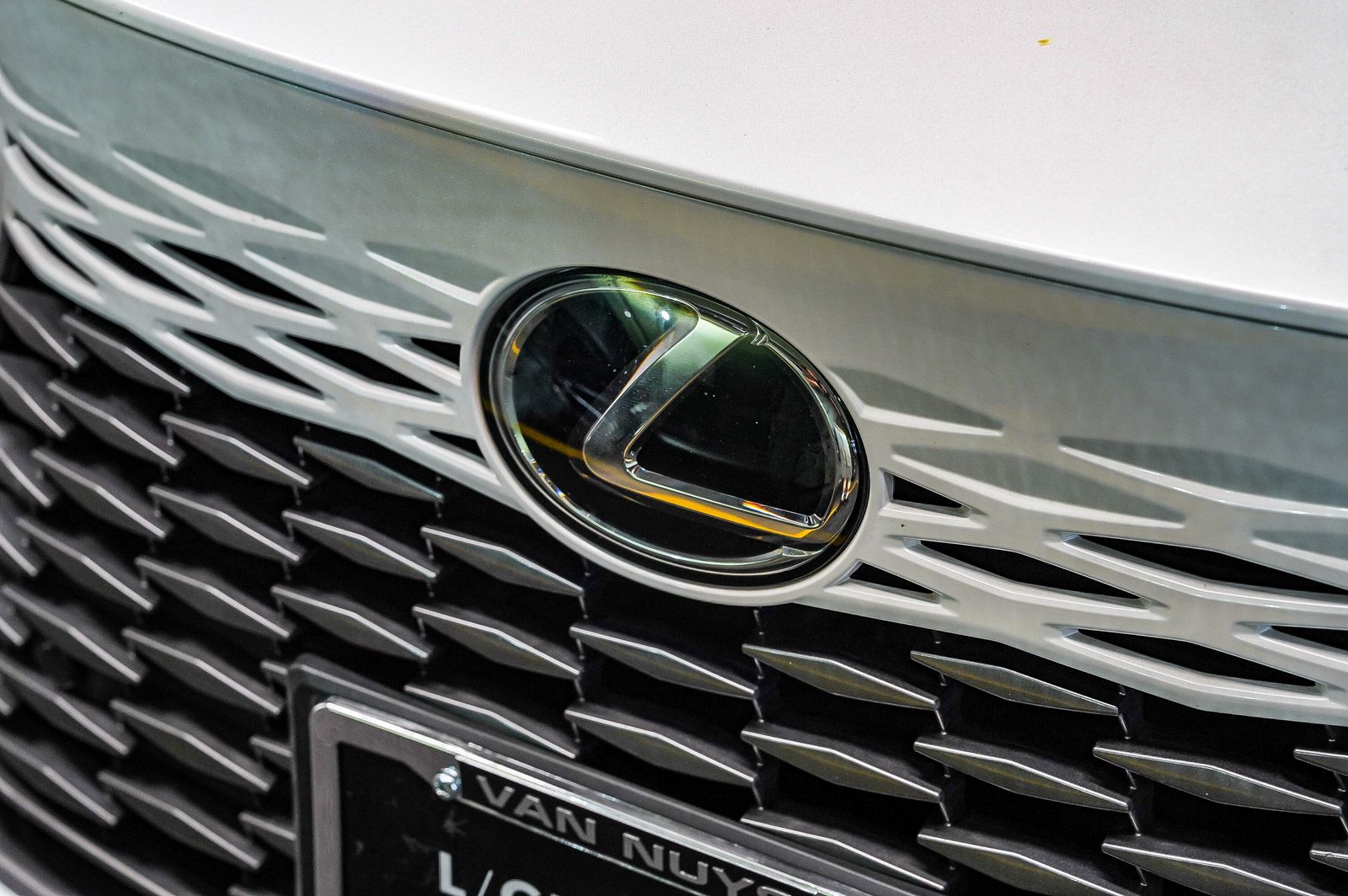 Thumbnail: 2023 Lexus RX - 8