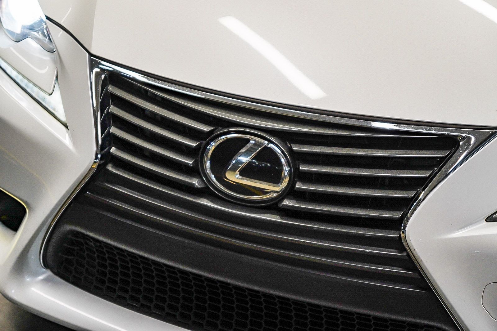 Thumbnail: 2014 Lexus IS - 8