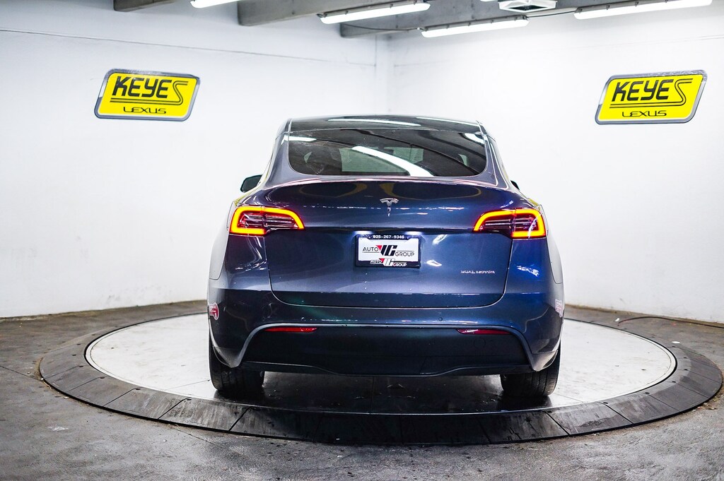 Used 2022 Tesla Model Y Long Range SUV