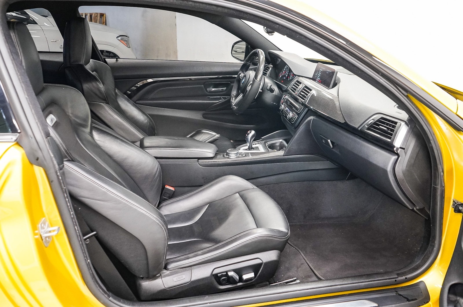 Thumbnail: 2016 BMW M4 - 16