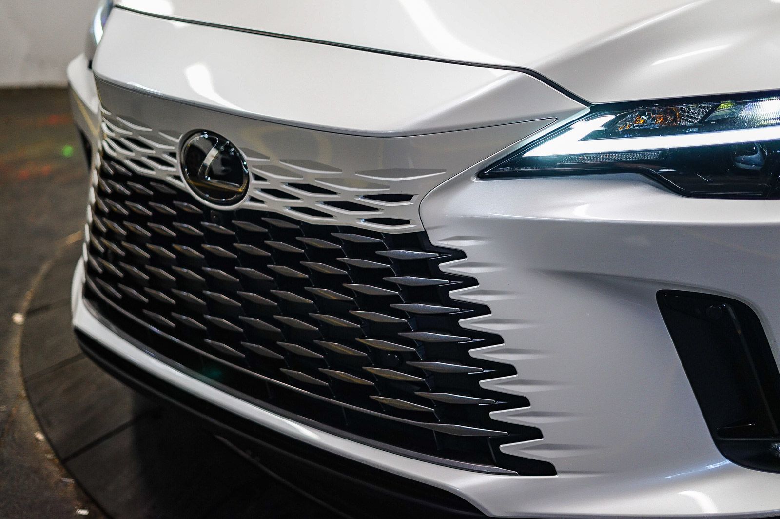 Thumbnail: 2024 Lexus RX - 8