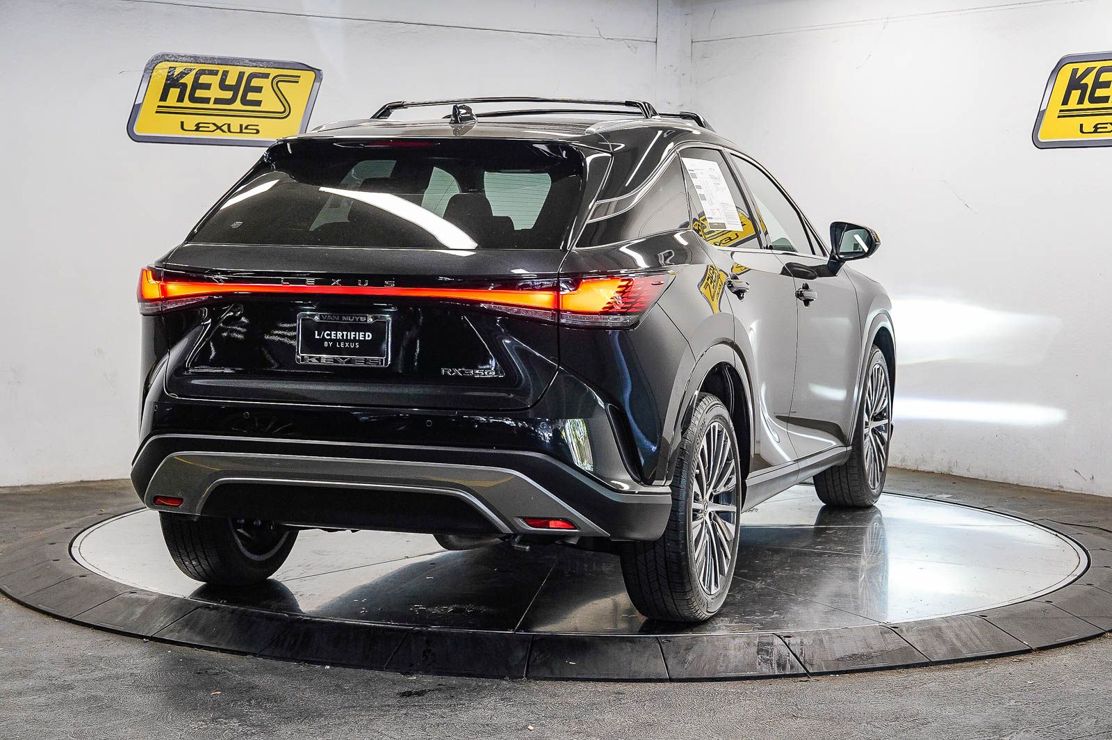 Thumbnail: 2025 Lexus RX - 3