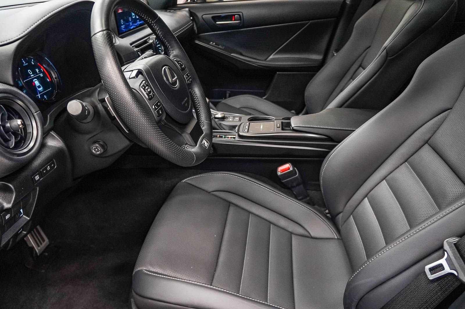 Thumbnail: 2025 Lexus IS - 20