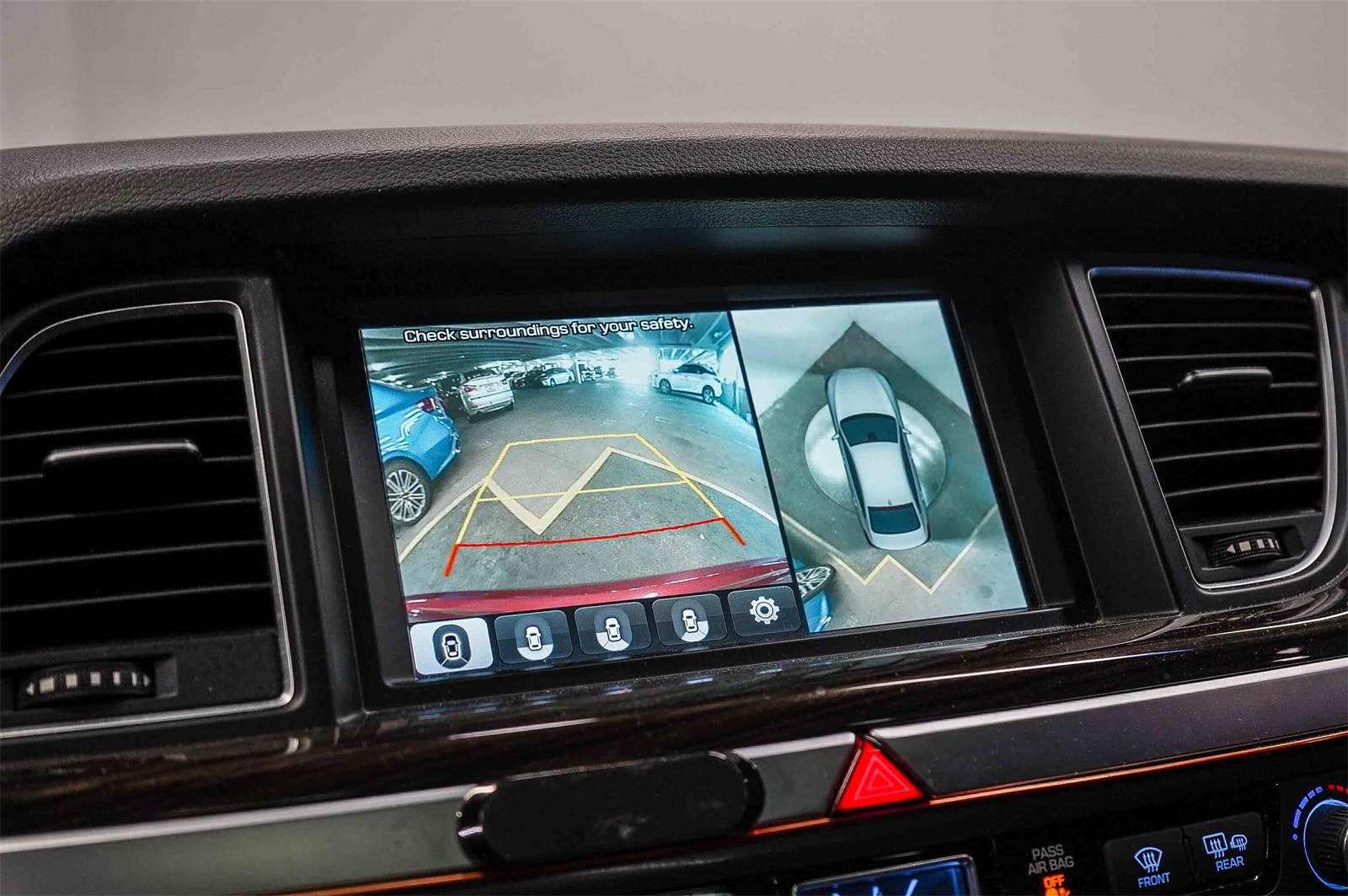 Thumbnail: 2019 Genesis G80 - 26