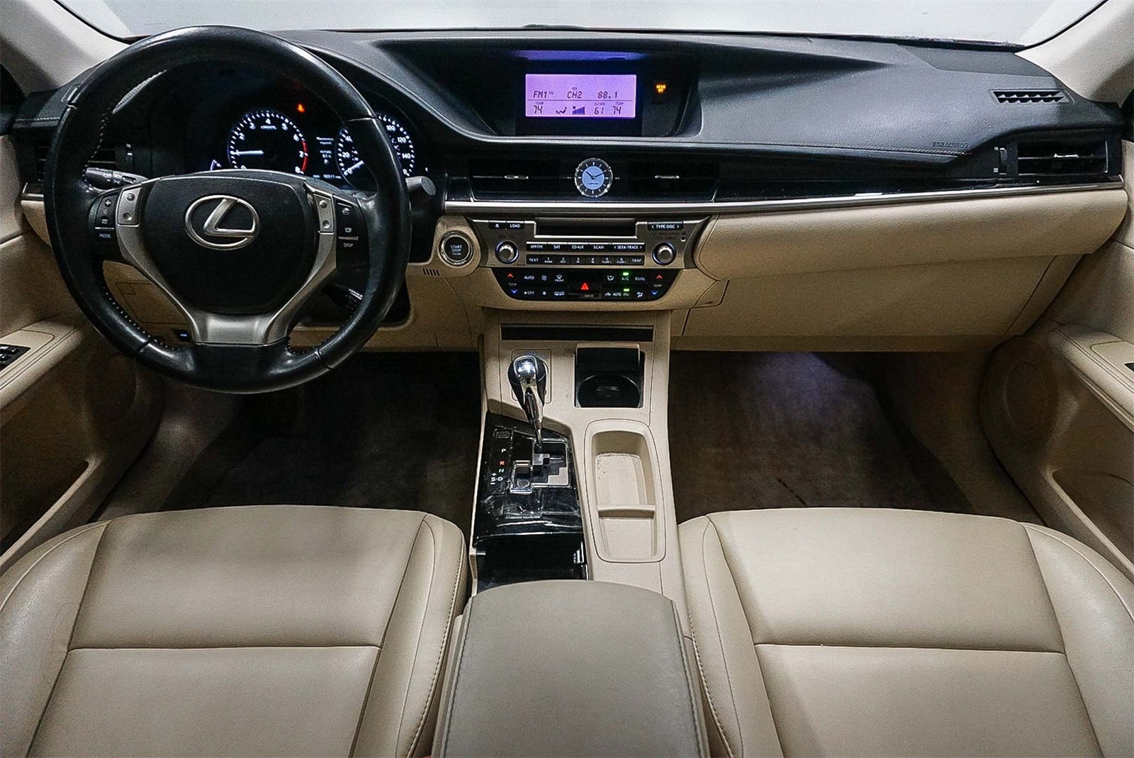 Thumbnail: 2014 Lexus ES - 12