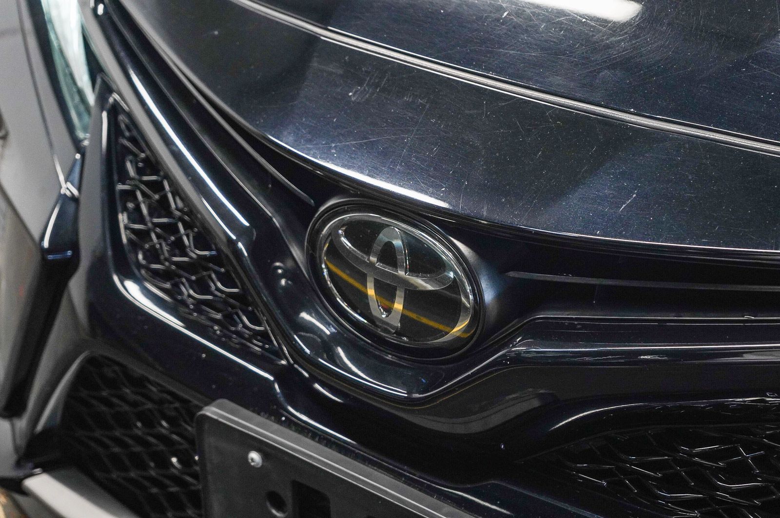 Thumbnail: 2019 Toyota Camry - 8