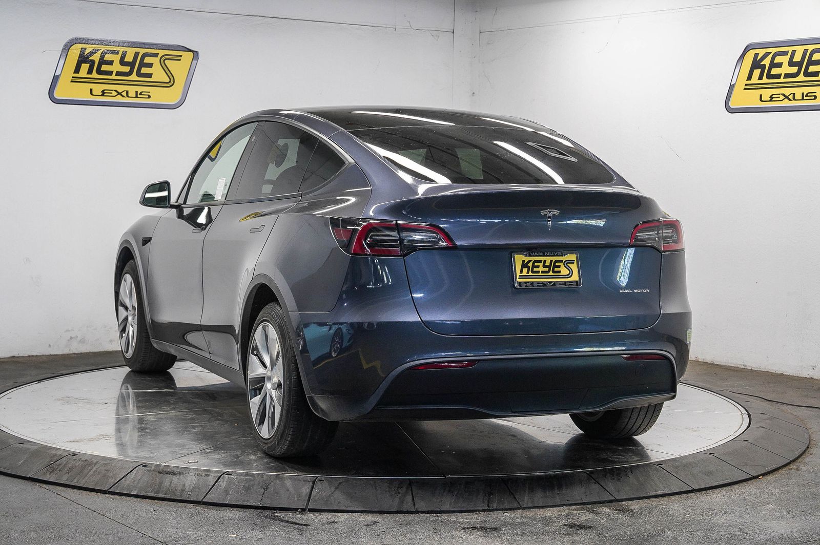 Used 2023 Tesla Model Y Long Range with VIN 7SAYGDEE7PF632437 for sale in Los Angeles, CA