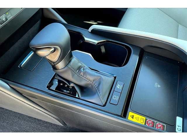 Thumbnail: 2025 Lexus ES - 9