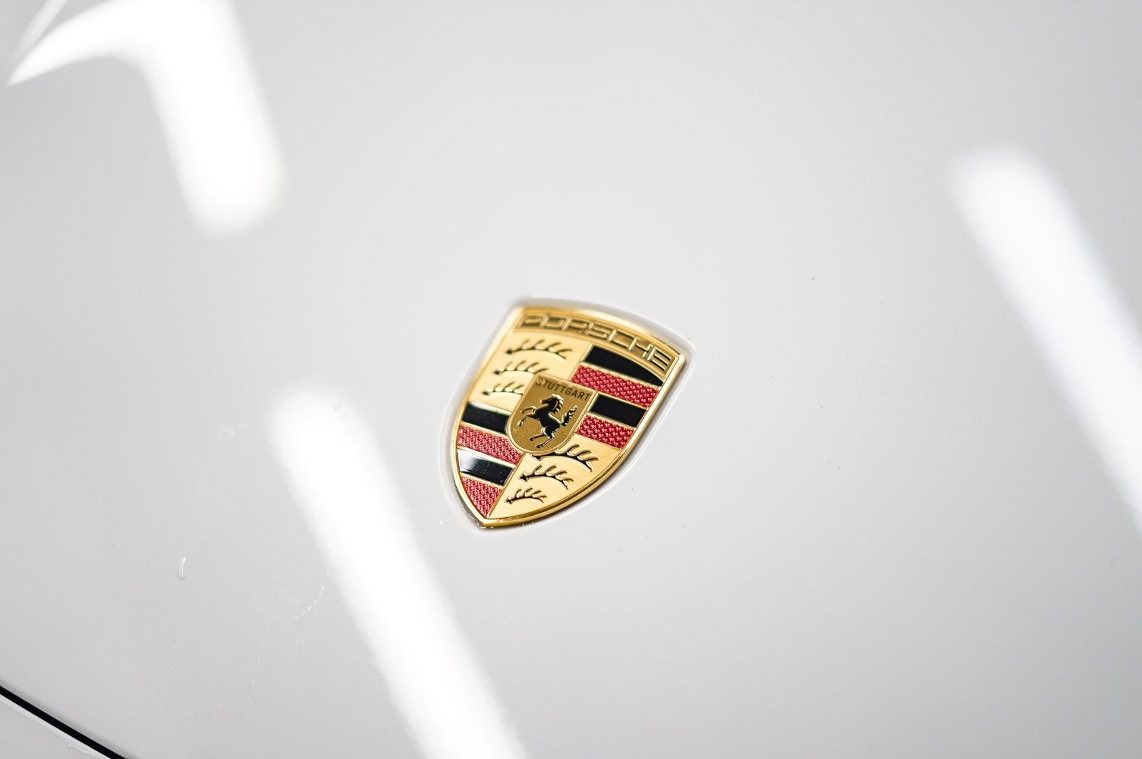 Thumbnail: 2025 Porsche Taycan - 31