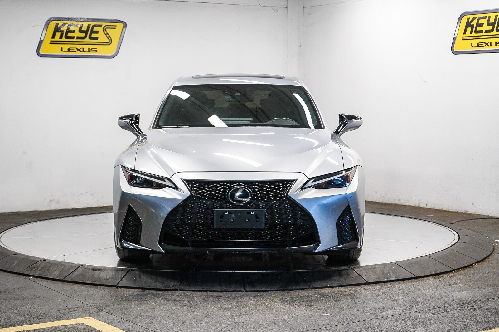 Thumbnail: 2022 Lexus IS - 6