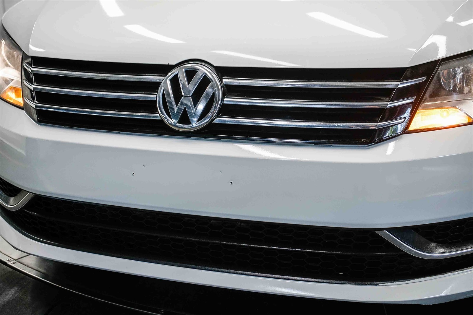 Thumbnail: 2015 Volkswagen Passat - 8