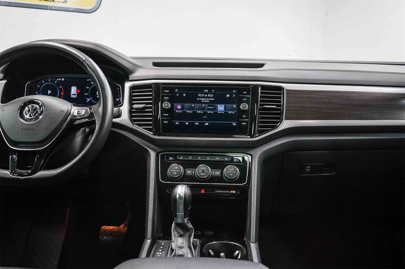 Thumbnail: 2019 Volkswagen Atlas - 13