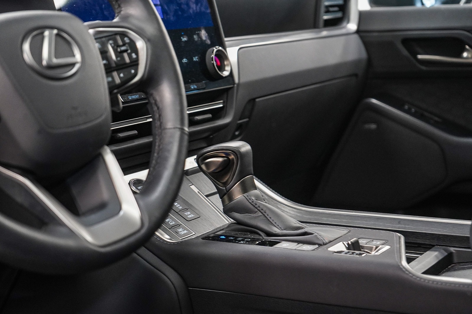 Thumbnail: 2025 Lexus GX - 24