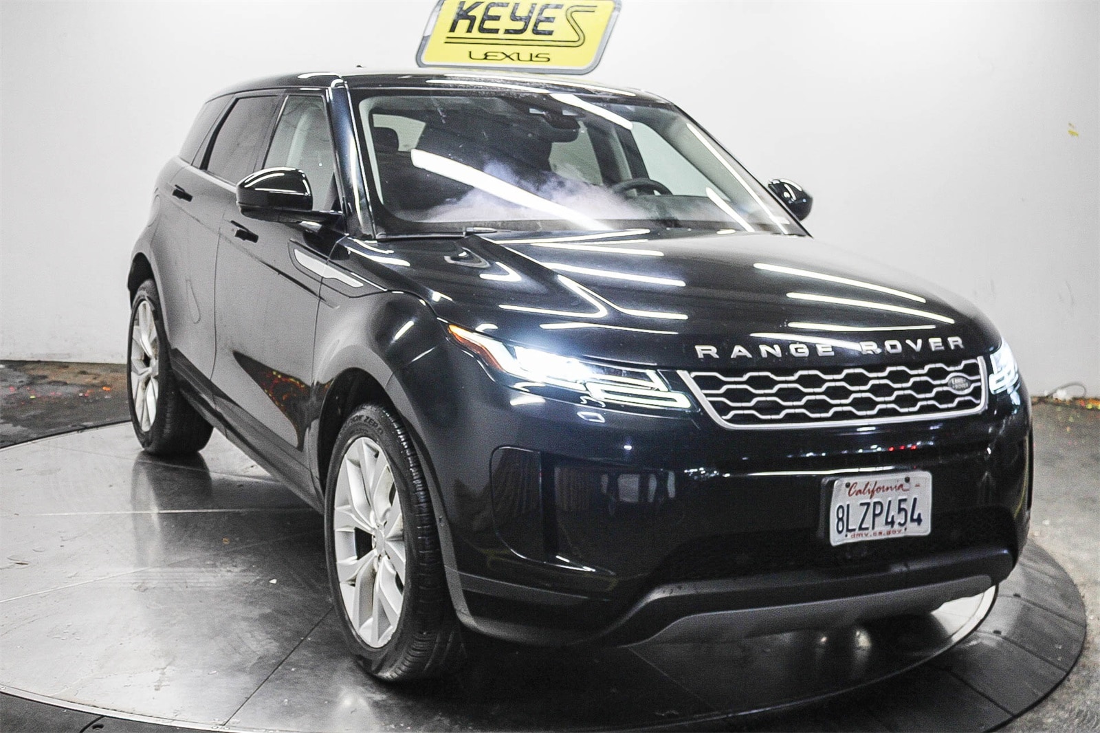 Thumbnail: 2020 Land Rover Range Rover Evoque - 3