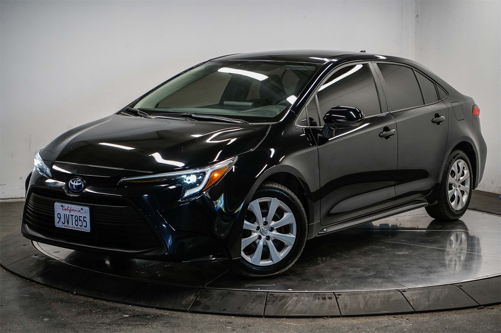 Thumbnail: 2024 Toyota Corolla - 1